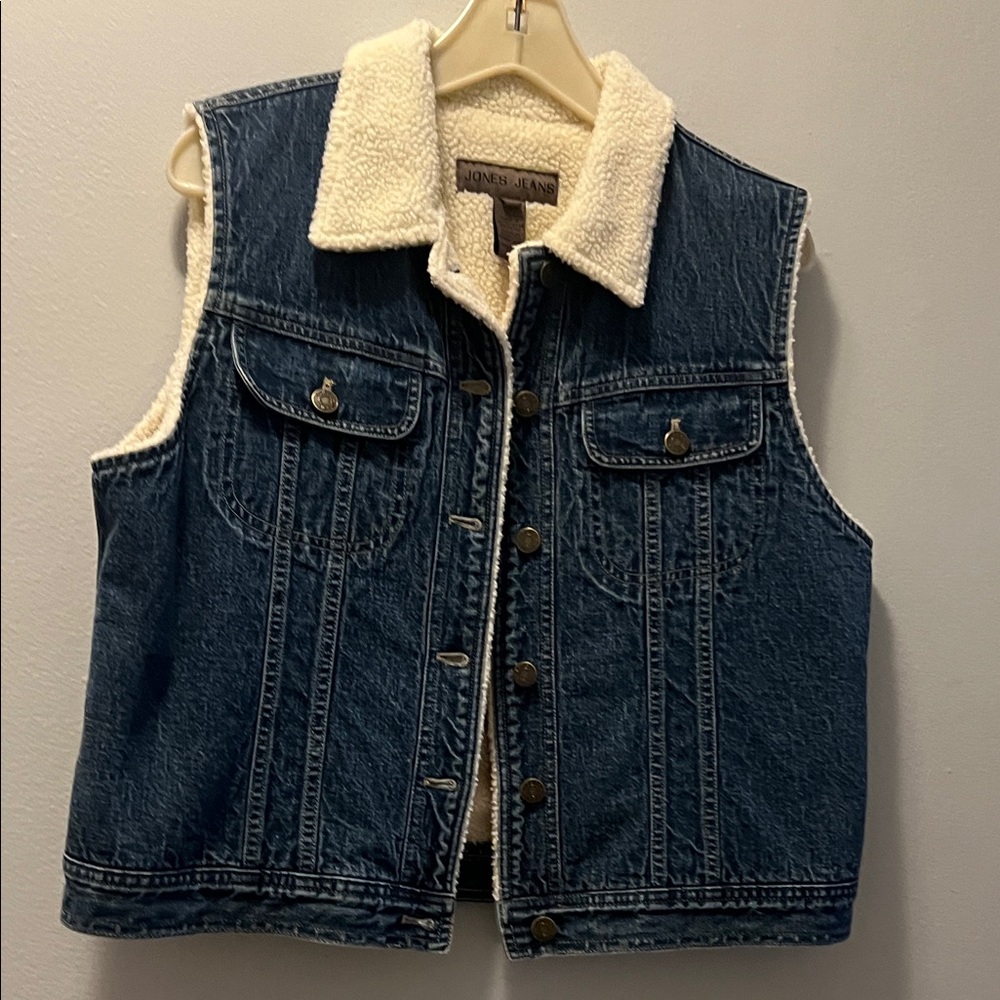 Jones New York Blue Denim Vest with Cream Sherpa Lining